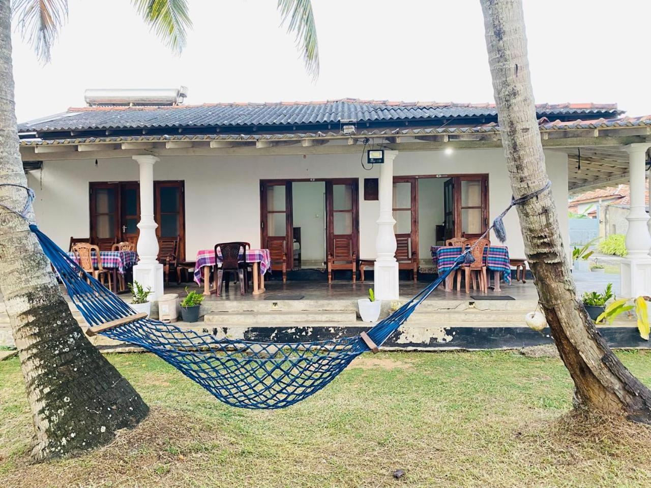 Sea View Resort Galle Buitenkant foto